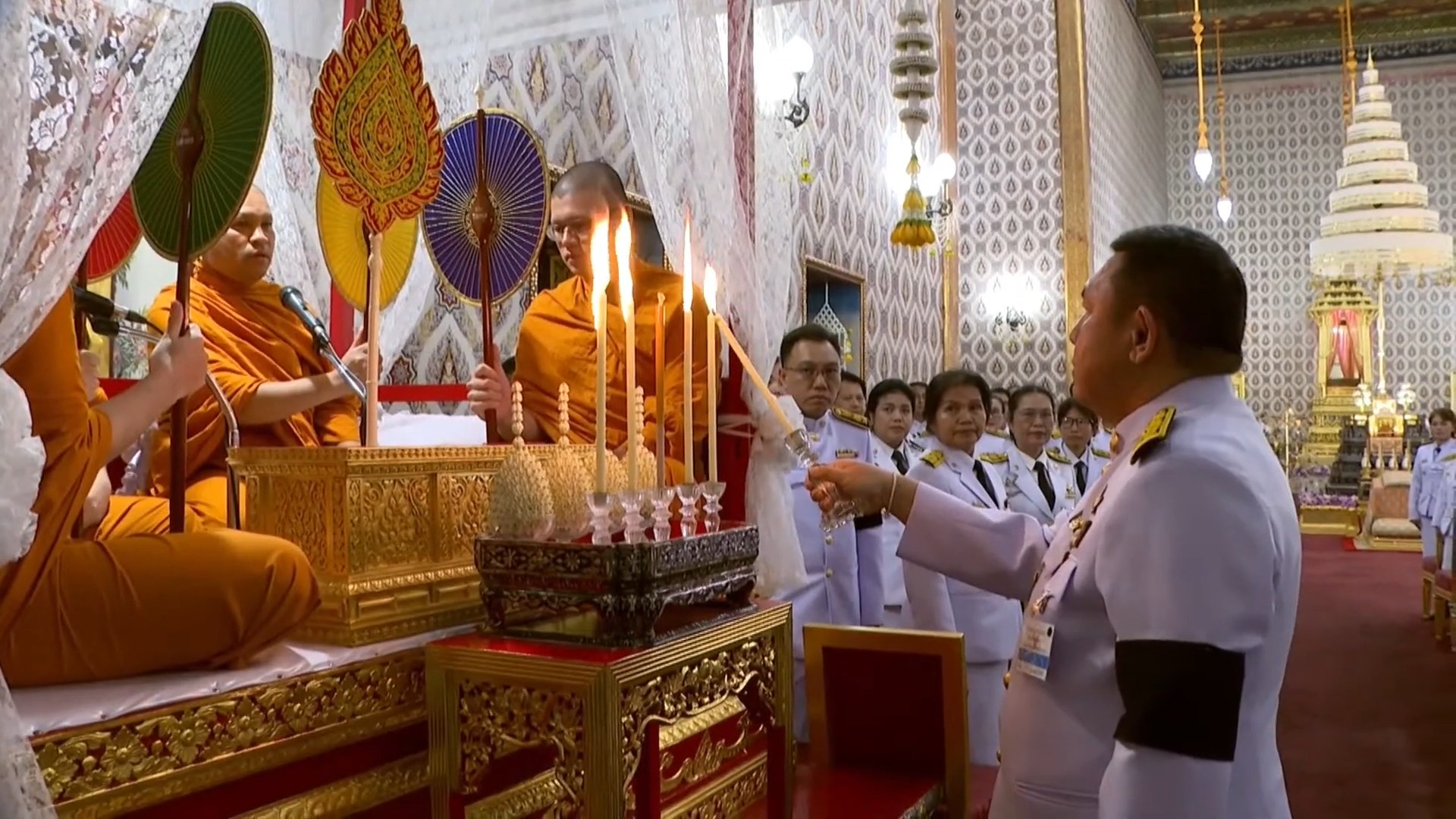 title - ส.ป.ก.อ่างทอง ร่วมเป็นเจ้าภาพบำเพ็ญกุศลถวายพระบรมศพ สมเด็จพระนางเจ้าสิริกิติ์ พระบรมราชินีนาถ พระบรมราชชนนีพันปีหลวง ณ พระที่นั่งดุสิตมหาปราสาท ในพระบรมมหาราชวัง
